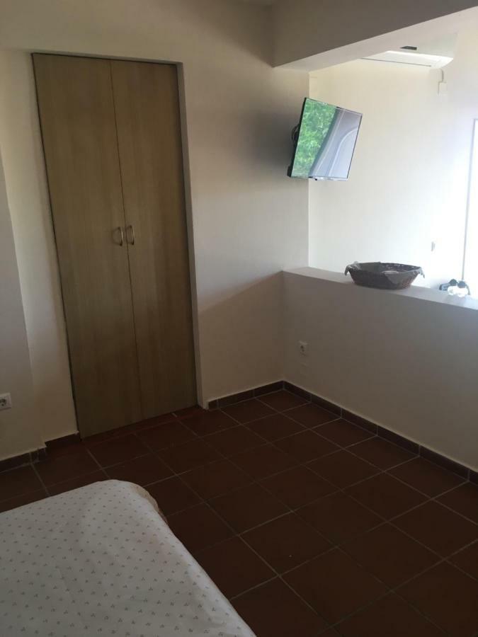 Traditional Studio Near Airport And Beach Karteros Esterno foto