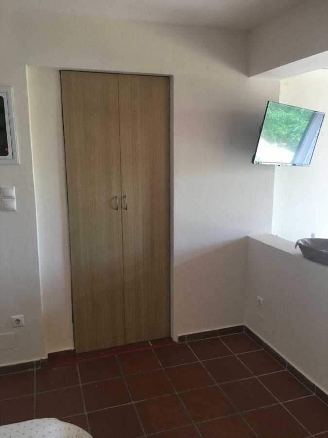 Traditional Studio Near Airport And Beach Karteros Esterno foto