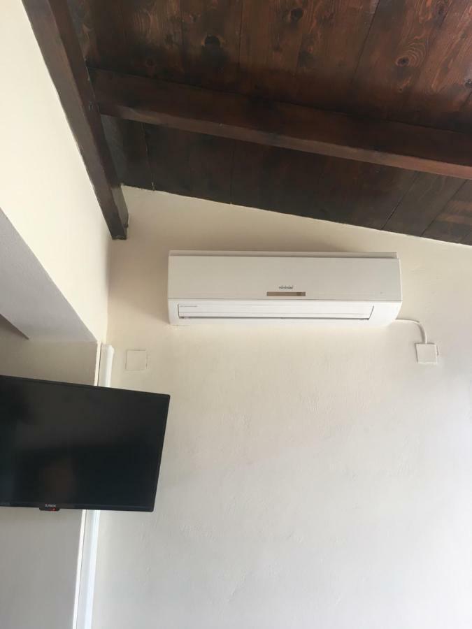 Traditional Studio Near Airport And Beach Karteros Esterno foto