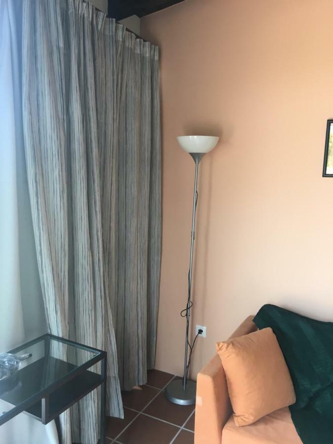 Traditional Studio Near Airport And Beach Karteros Esterno foto